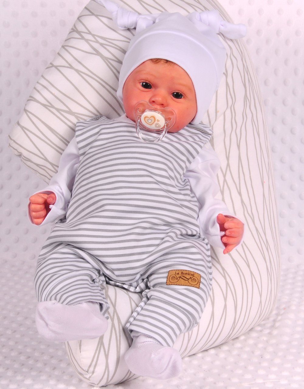 Baby Strampler Socken Mütze Langarmshirt Set 4Tlg in Grau gemustert, gestreift
