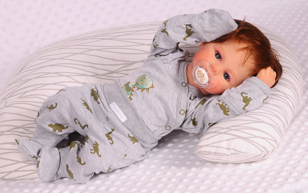 Body und Hose Baby Anzug in Grau mit Dinos Muster Wickelbody mit Kratzschutz