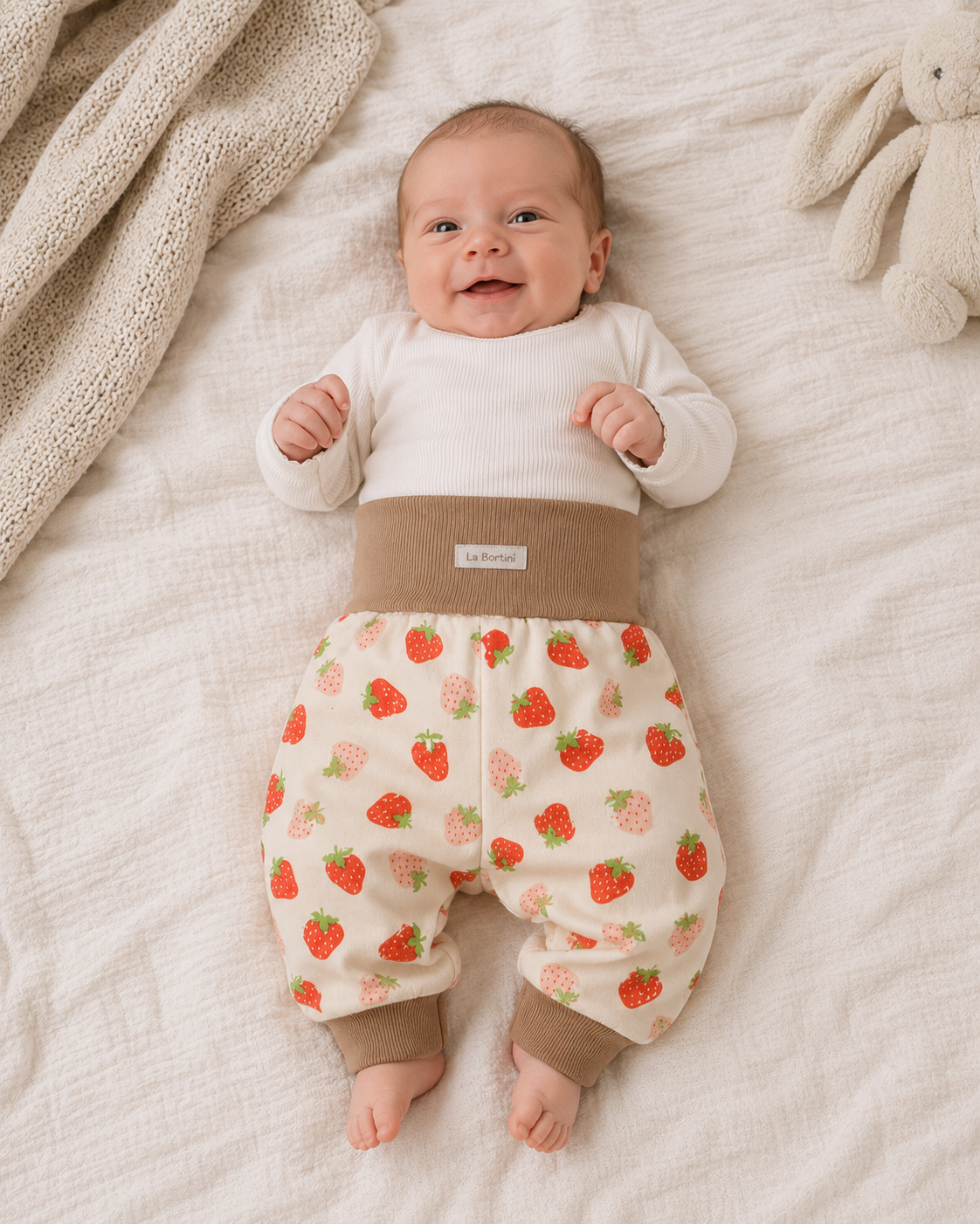 Baby Hose mit Erdbeeren Muster Mitwachshose